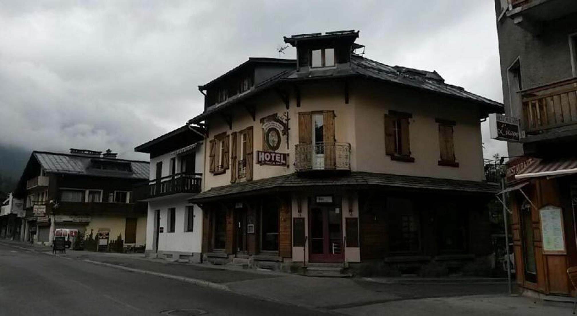 ホテル La Boule De Neige サモエンヌ エクステリア 写真
